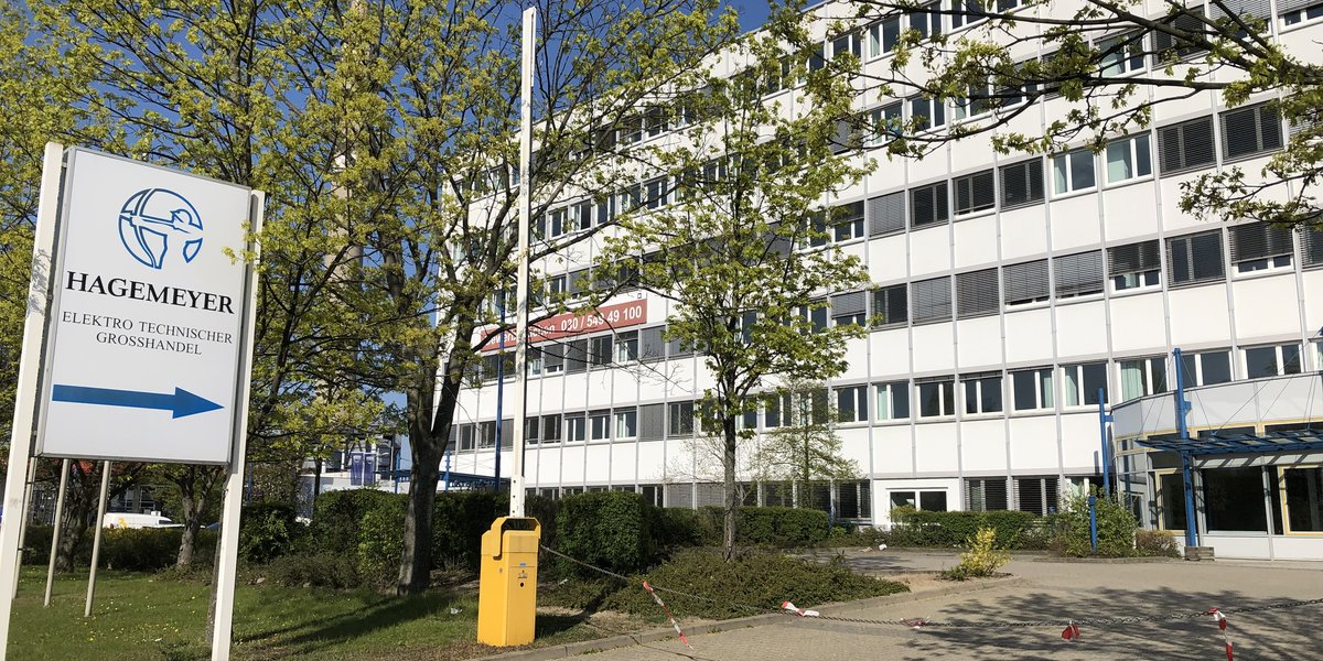 Bürohaus_Rhinstraße_Eingang
